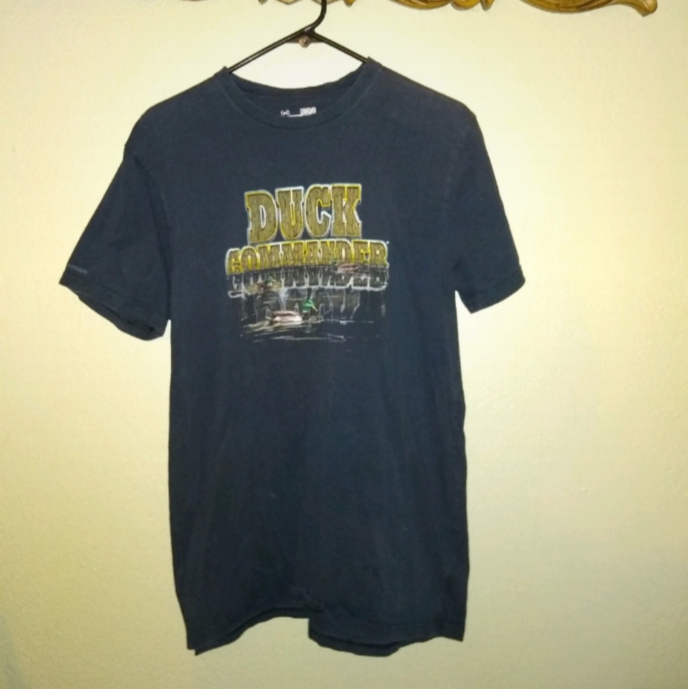 Under Armour Duck Commander Top